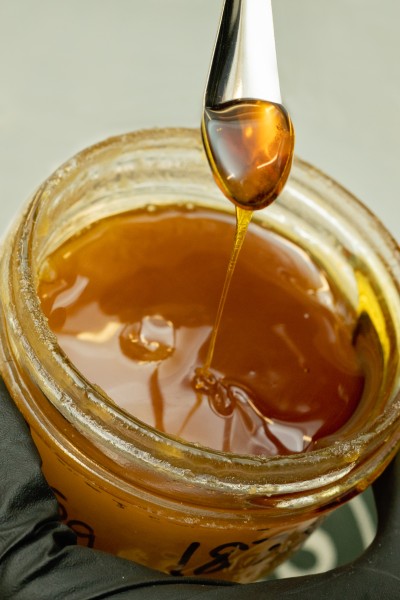 golden live resin concentrate