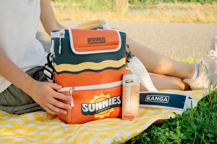 Sunnies x Kanga cooler